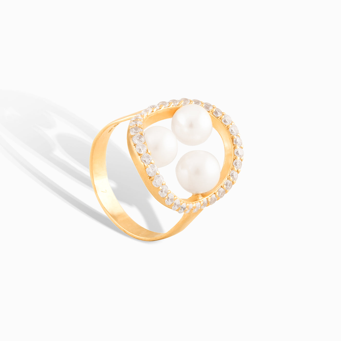 Three Pearl Diamond Ring
